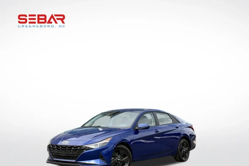 2023 Hyundai Elantra SEL photo 1