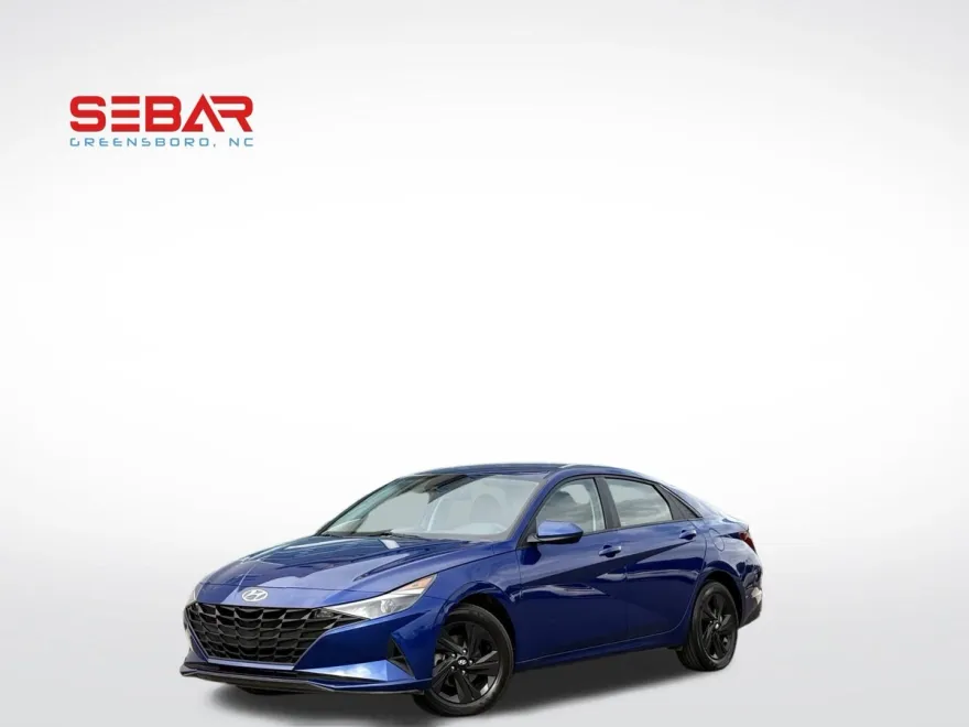2023 Hyundai Elantra SEL photo 1
