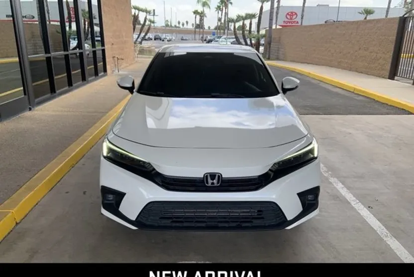 2023 Honda Civic Touring photo 1