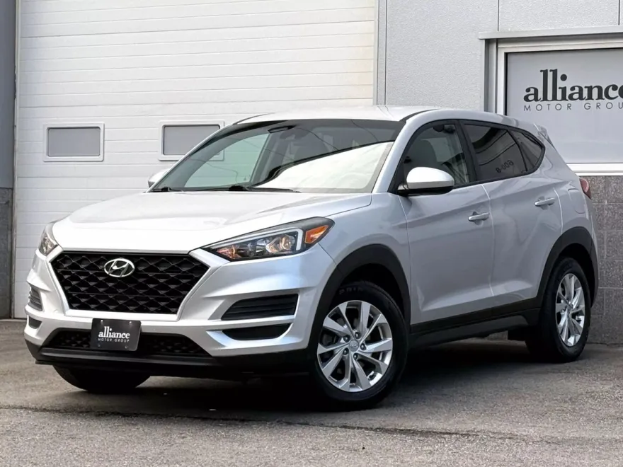 2019 Hyundai Tucson SE Sport photo 1