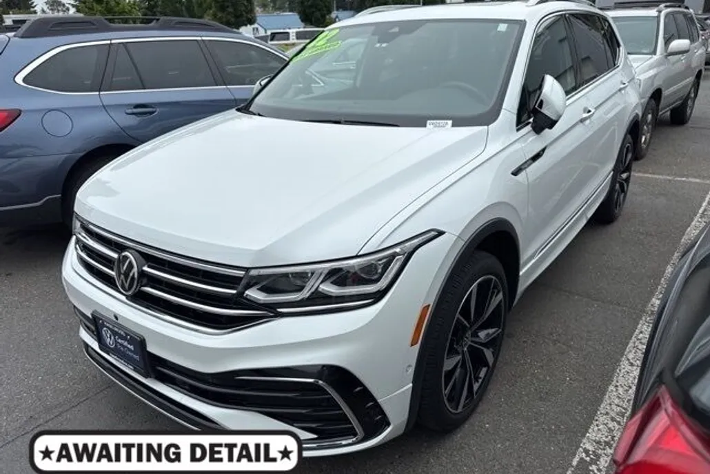 2022 Volkswagen Tiguan SEL Premium R-Line photo 1