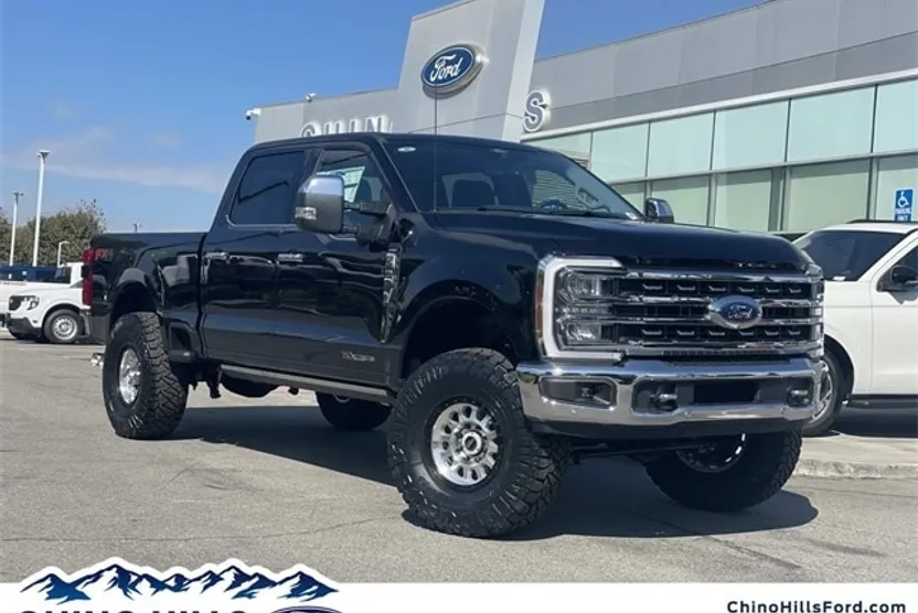2024 Ford F-250 Lariat photo 1
