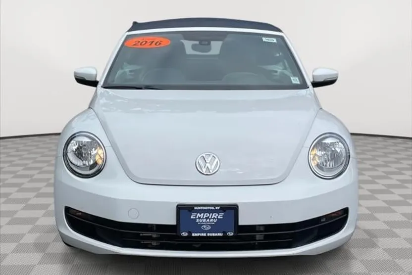 2016 Volkswagen Beetle Convertible 1.8T photo 1