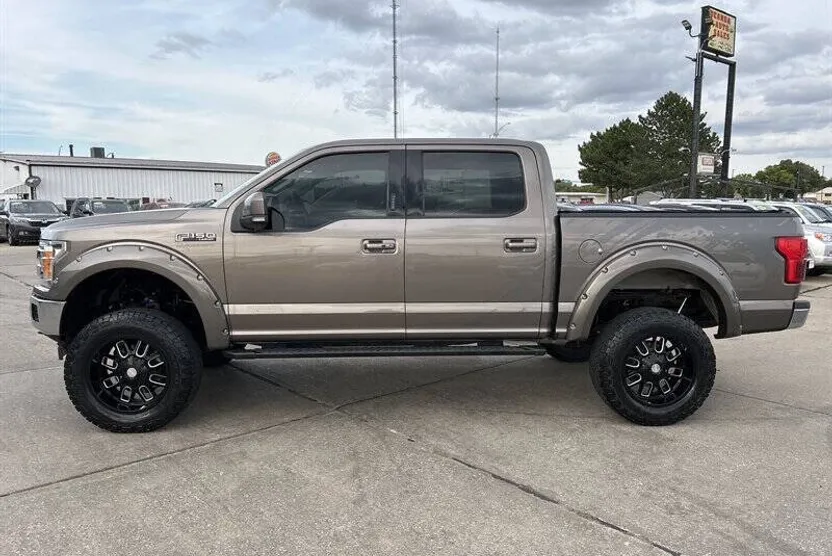 2020 Ford F-150 Lariat photo 1