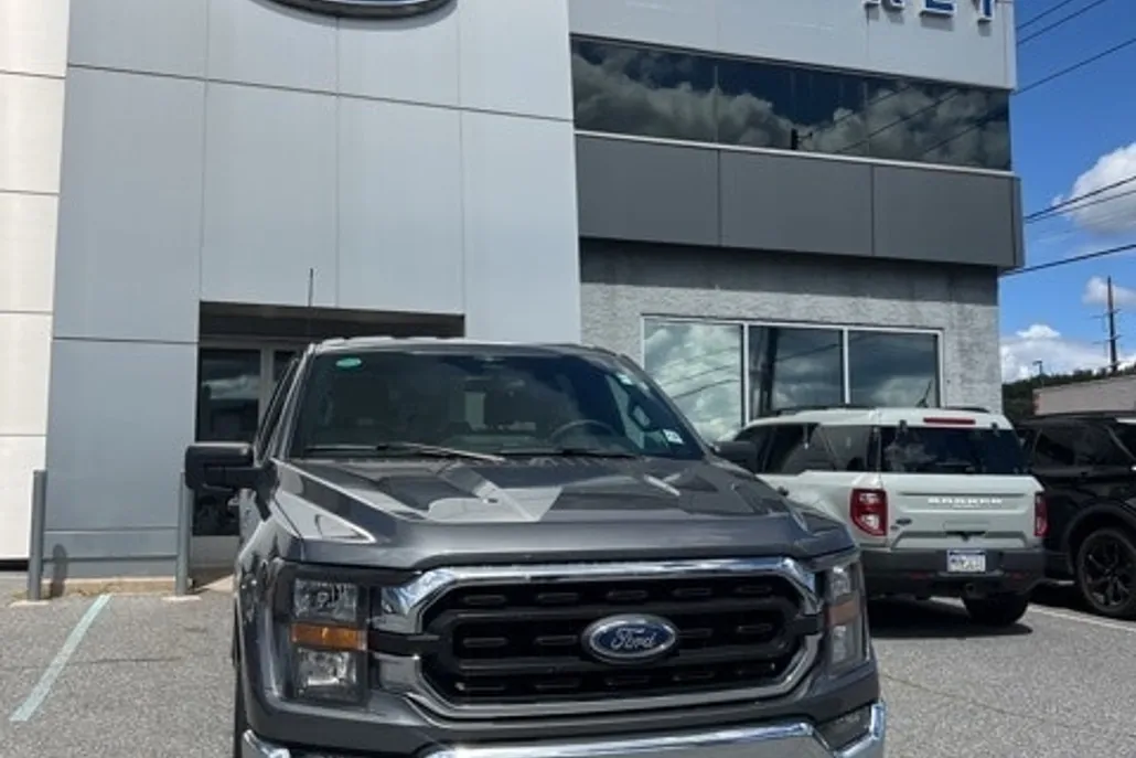 2023 Ford F-150 XLT photo 1