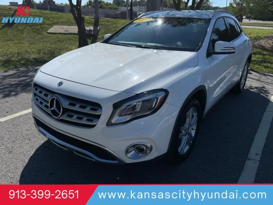 2020 Mercedes Benz GLA 250 photo 1