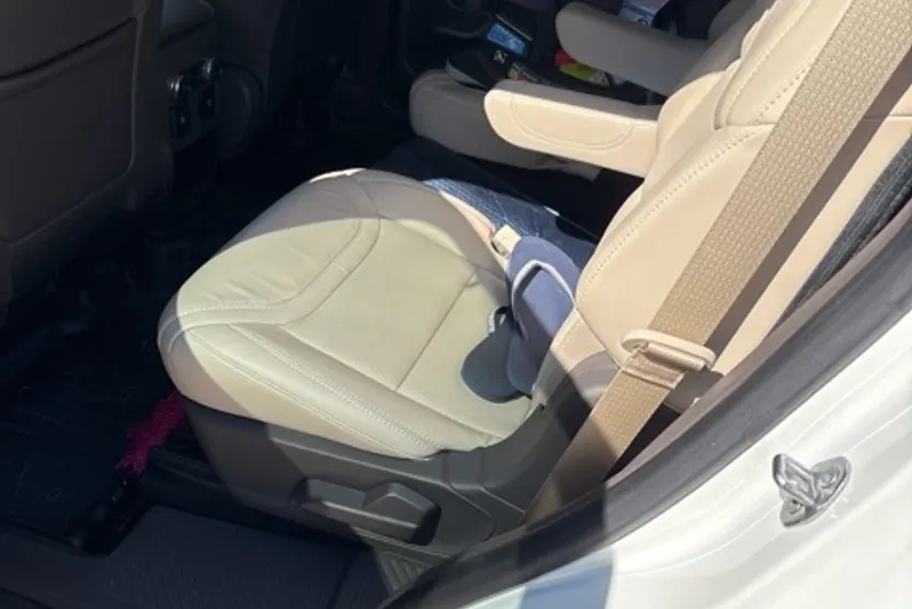 2020 Ford Explorer Platinum photo 1