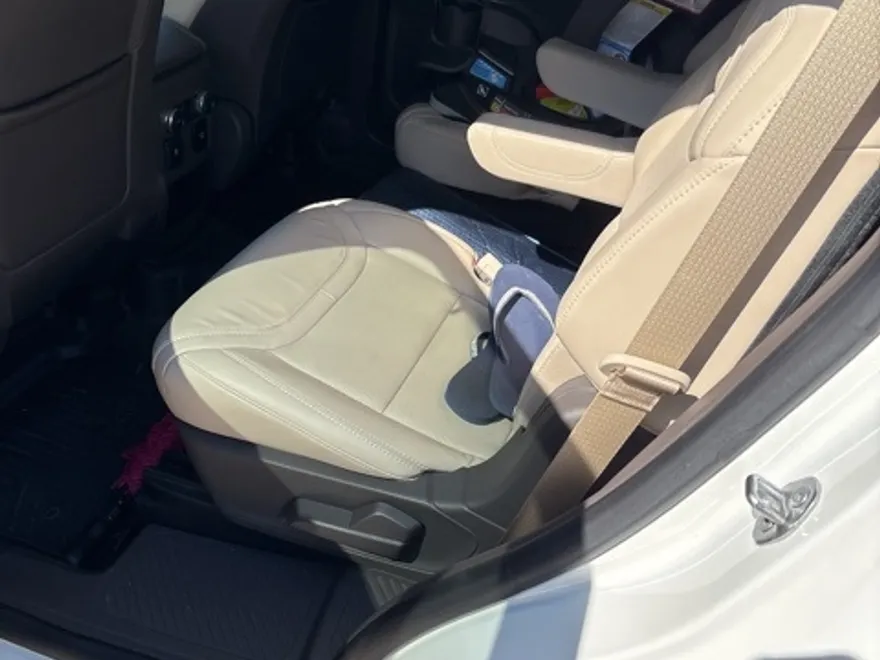 2020 Ford Explorer Platinum photo 1