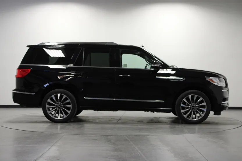 2021 Lincoln Navigator Reserve photo 1