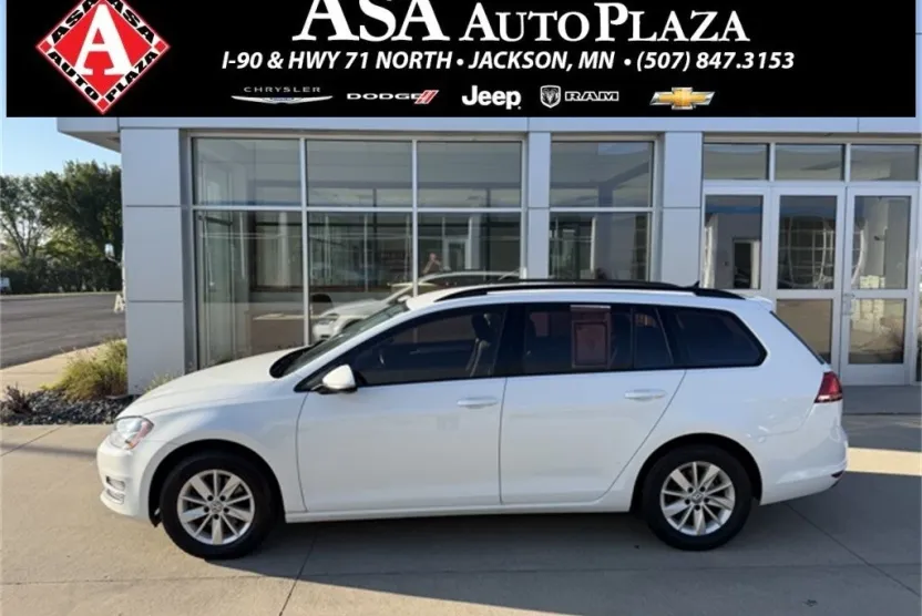 2016 Volkswagen Golf SportWagen TSI Limited TDI SEL photo 1