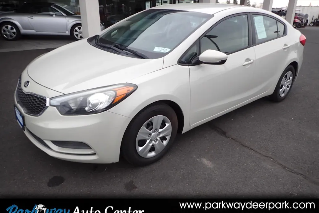 2015 Kia Forte LX photo 1