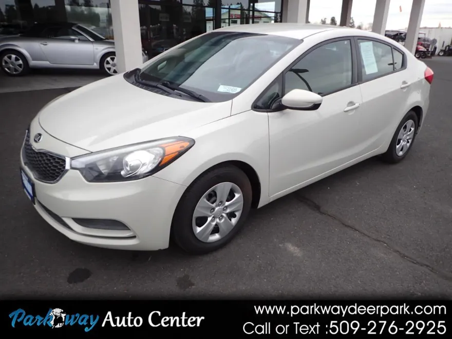 2015 Kia Forte LX photo 1