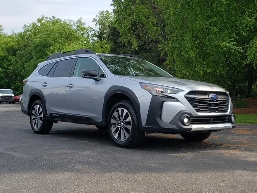 2024 Subaru Outback Limited photo 1