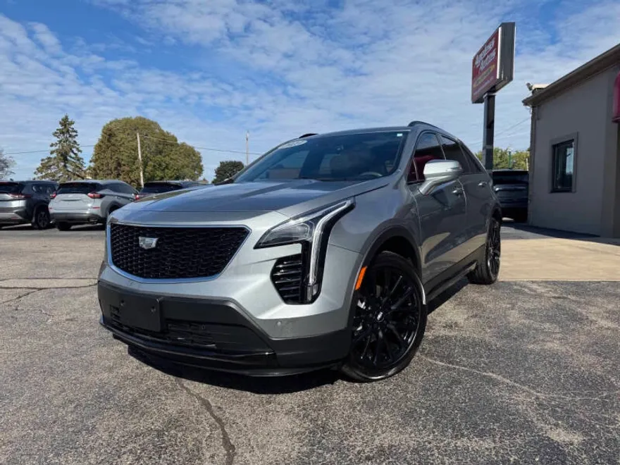 2023 Cadillac XT4 Sport photo 1