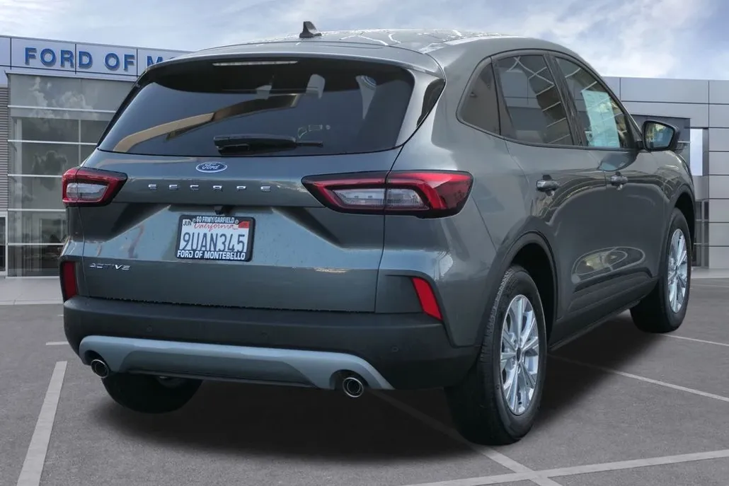 2025 Ford Escape Active photo 1