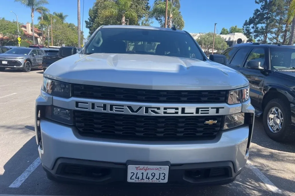 2021 Chevrolet Silverado 1500 Custom photo 1