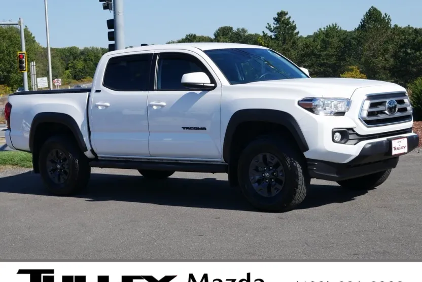 2021 Toyota Tacoma SR5 photo 1