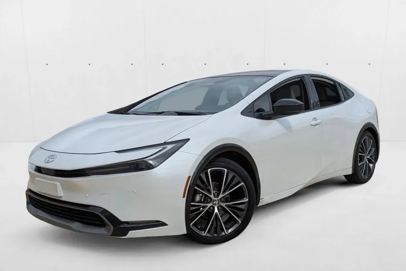 2023 Toyota Prius XLE photo 1