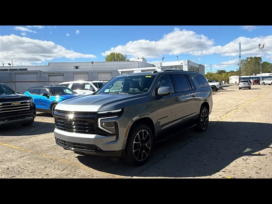 2026 Chevrolet Suburban RST photo 1