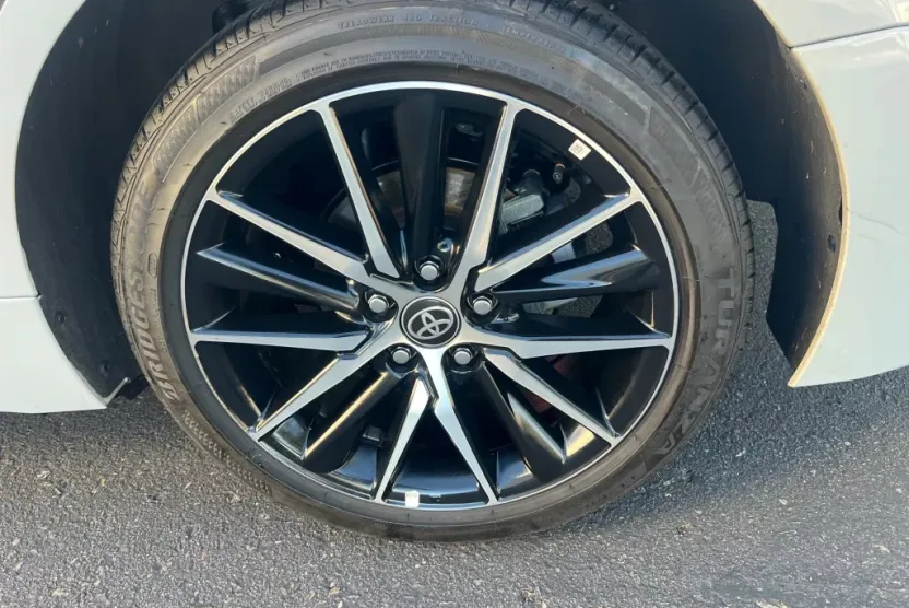 2023 Toyota Camry SE photo 1
