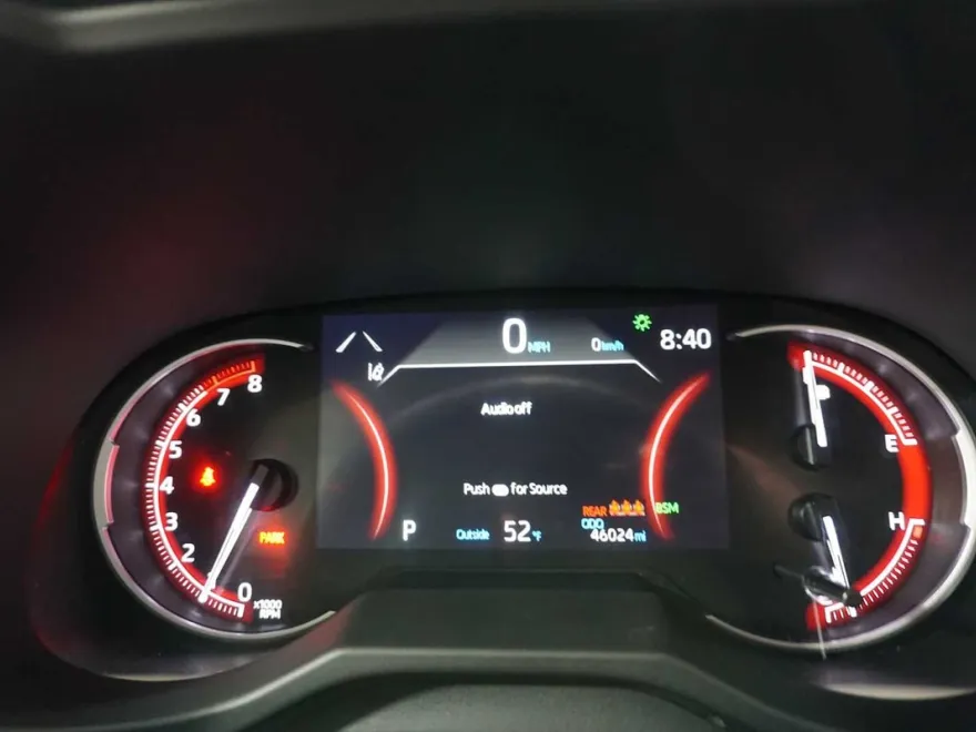 2023 Toyota RAV4 XLE photo 24