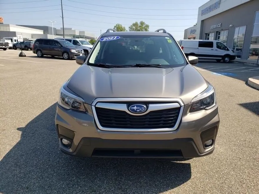 2021 Subaru Forester Premium photo 1