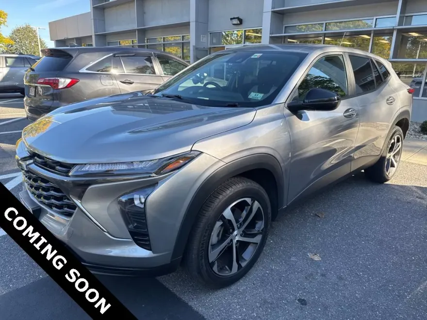 2024 Chevrolet Trax photo 1