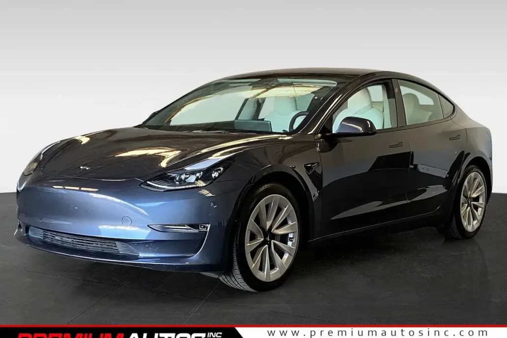 2023 Tesla Model 3 photo 1