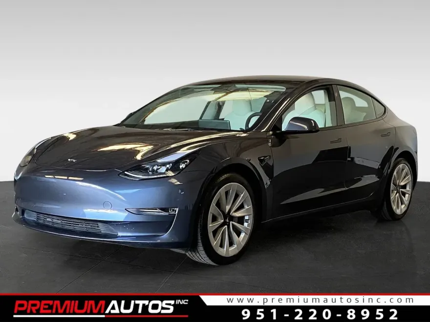 2023 Tesla Model 3 photo 1