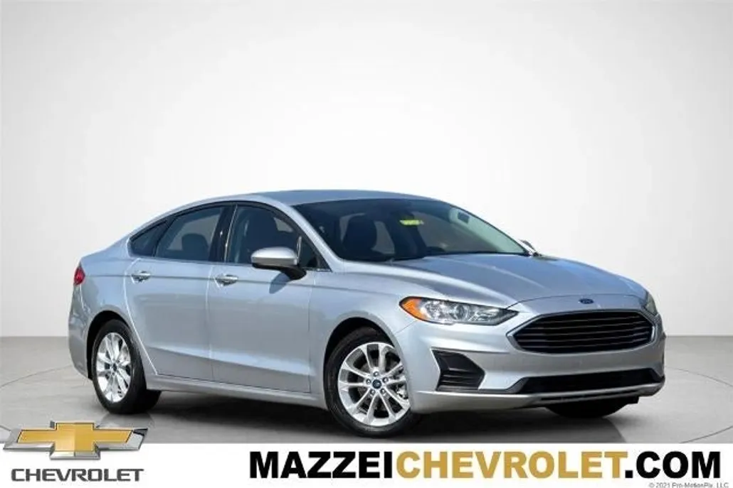 2019 Ford Fusion SE photo 1