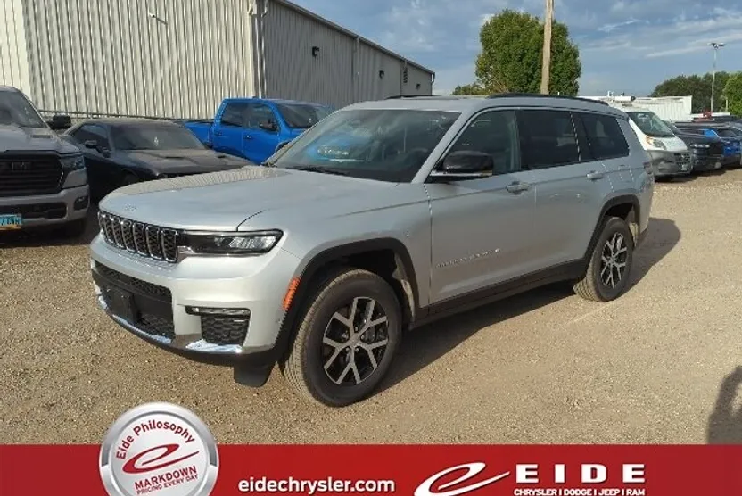 2024 Jeep Grand Cherokee L photo 1