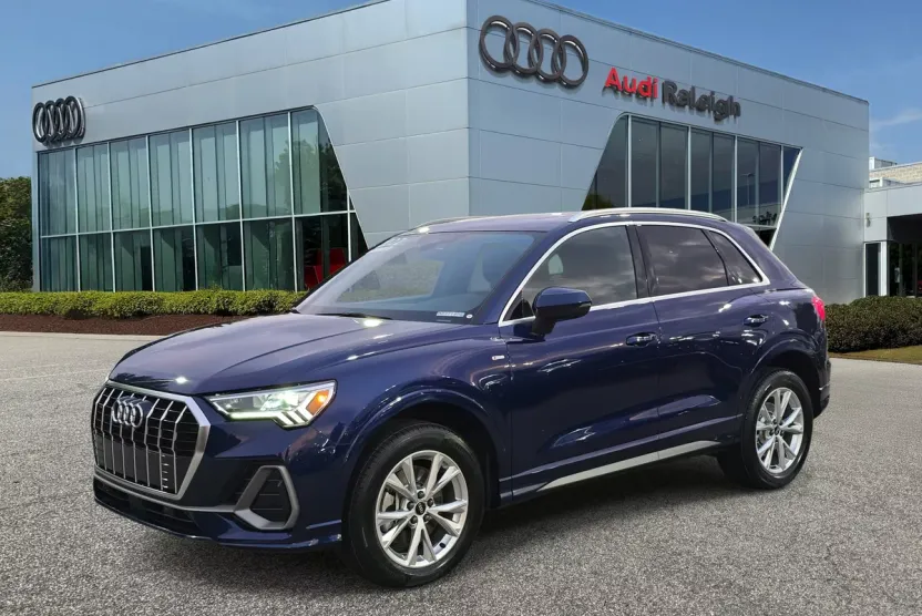 2022 Audi Q3 S line Premium Plus photo 1
