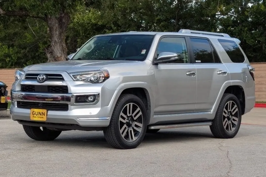 2022 Toyota 4Runner Limited photo 1