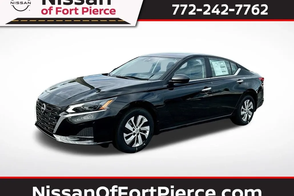 2025 Nissan Altima S photo 1