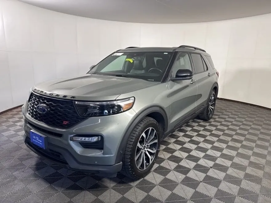 2020 Ford Explorer ST photo 1