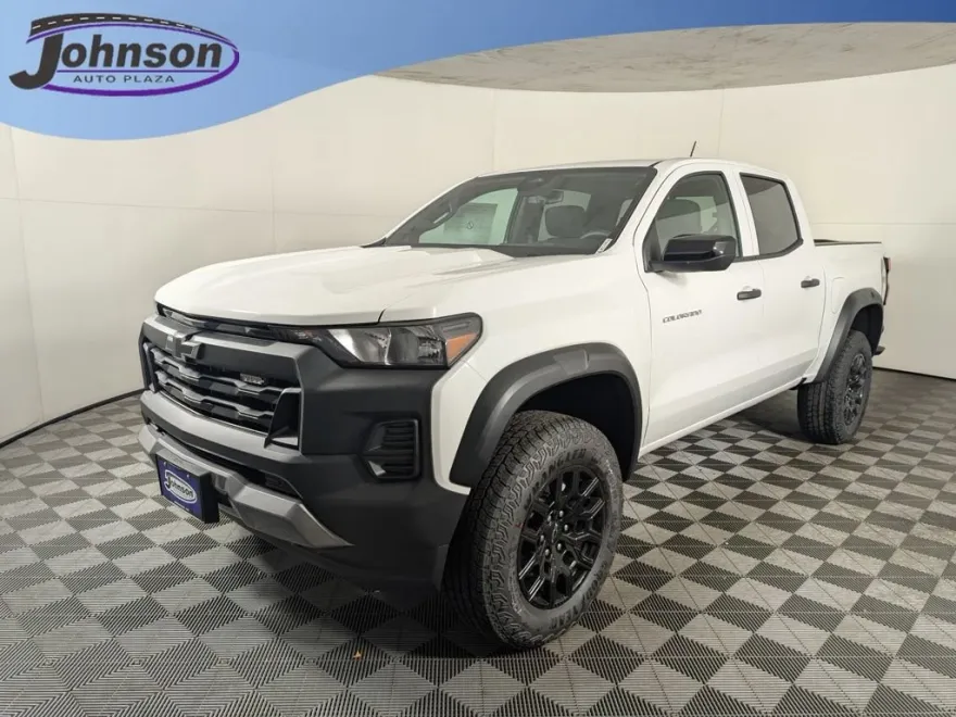 2026 Chevrolet Colorado Trail Boss photo 1