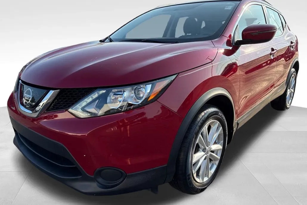 2018 Nissan Rogue Sport SV photo 1