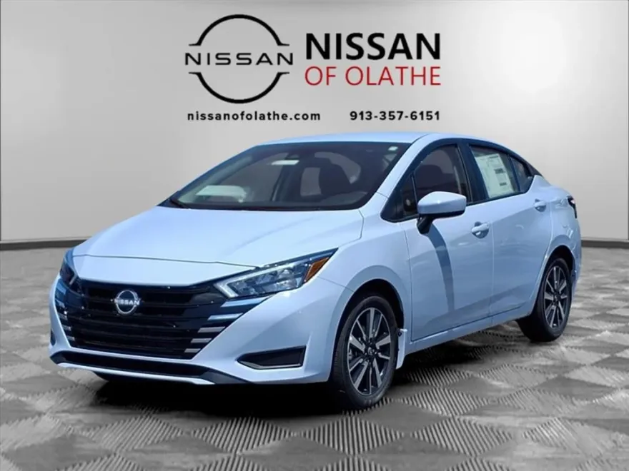 2025 Nissan Versa SV photo 1
