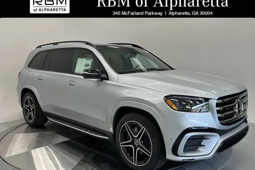 2026 Mercedes Benz GLS 450 4MATIC photo 1