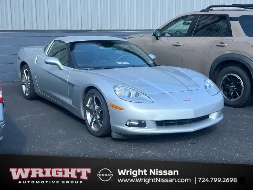 2010 Chevrolet Corvette 2LT photo 1