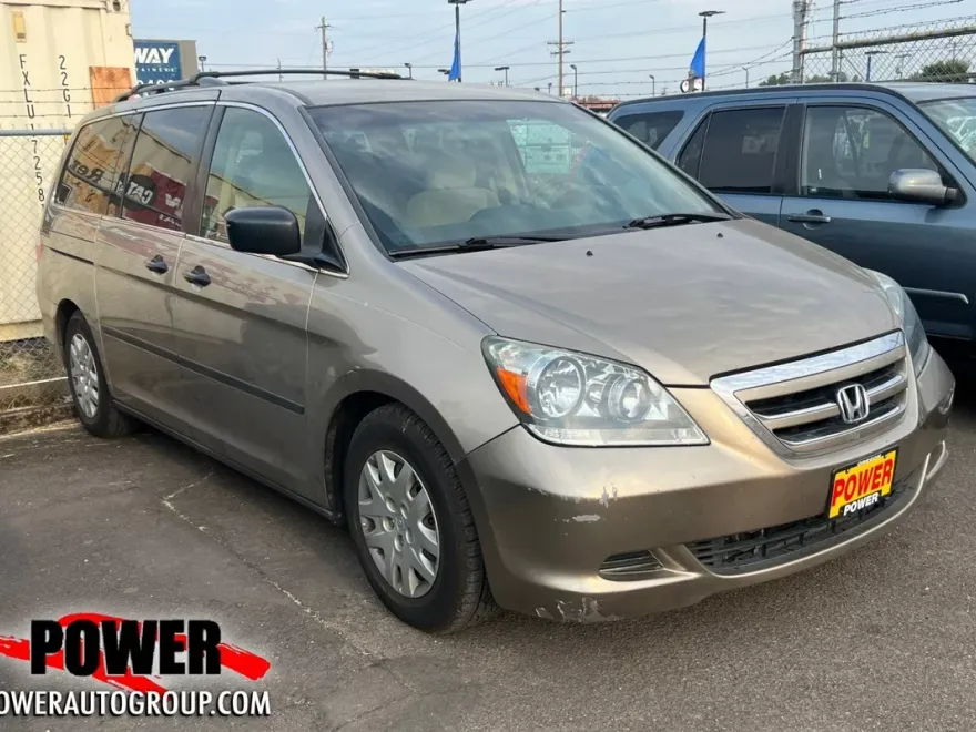 2005 Honda Odyssey LX photo 1