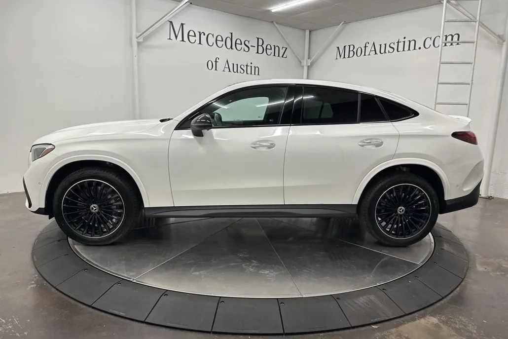2026 Mercedes Benz GLC 300 4MATIC photo 1