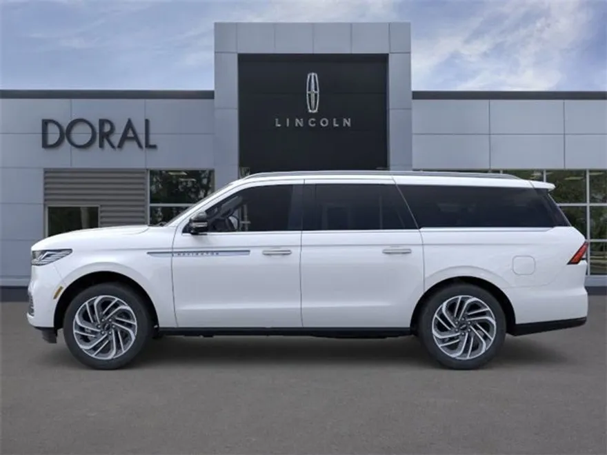 2025 Lincoln Navigator L Reserve photo 1
