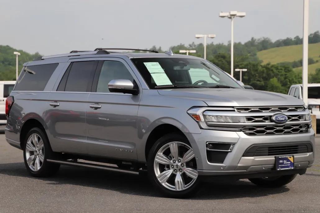 2024 Ford Expedition MAX Platinum photo 1