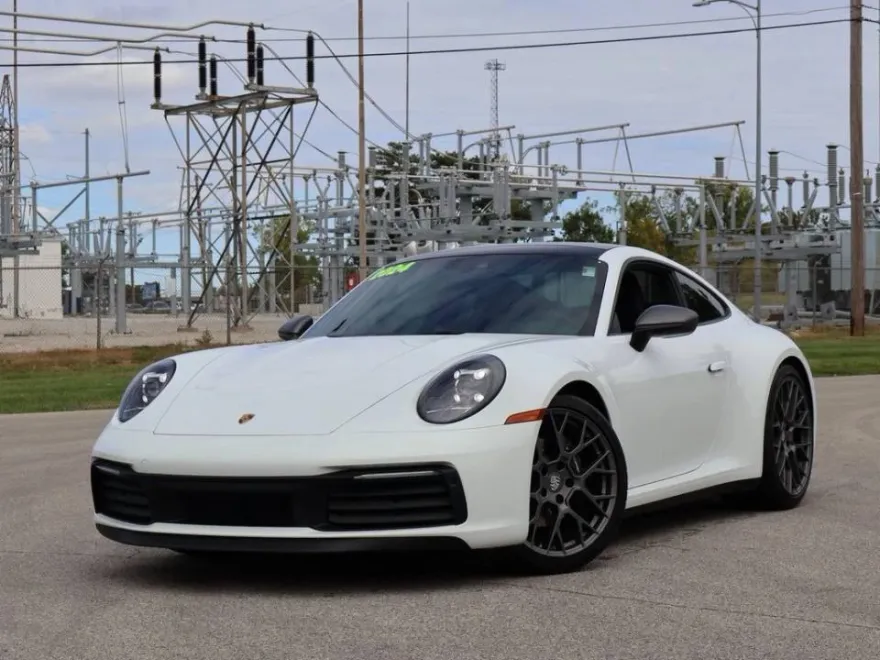 2024 Porsche 911 T photo 1
