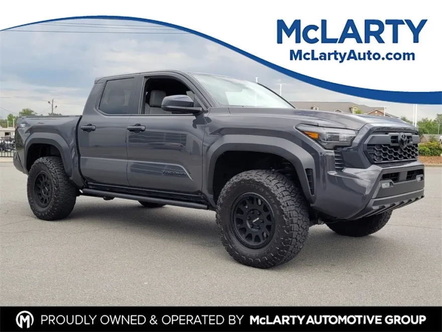2024 Toyota Tacoma TRD Off-Road photo 1