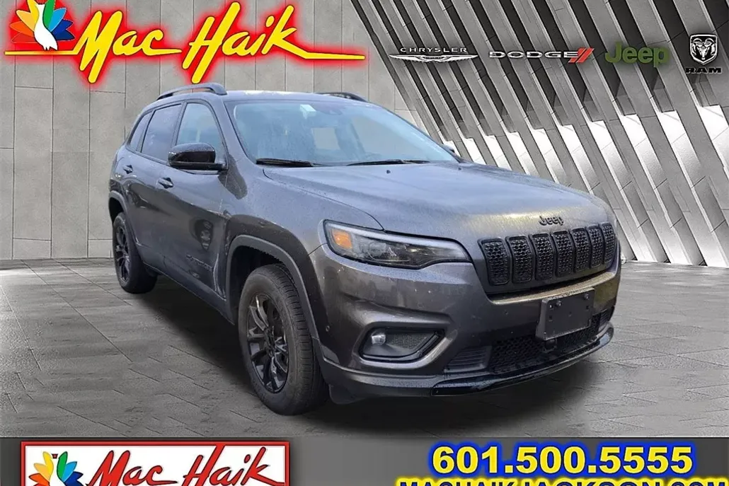 2023 Jeep Cherokee Altitude photo 1