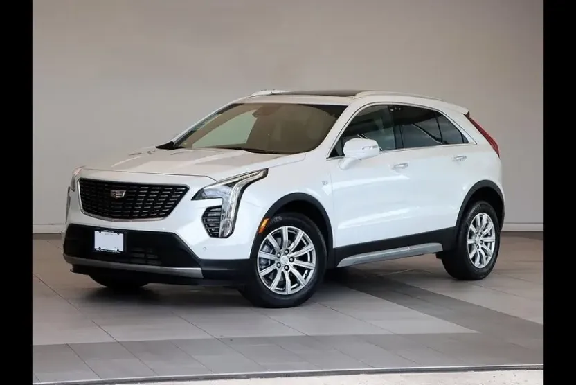 2023 Cadillac XT4 Premium Luxury photo 1