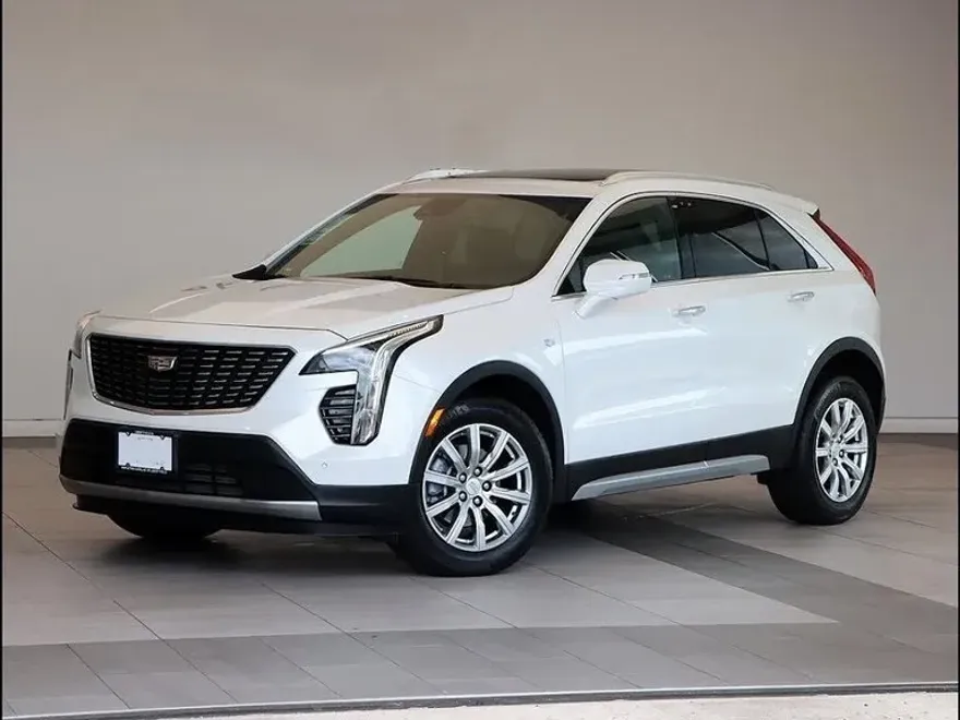 2023 Cadillac XT4 Premium Luxury photo 1