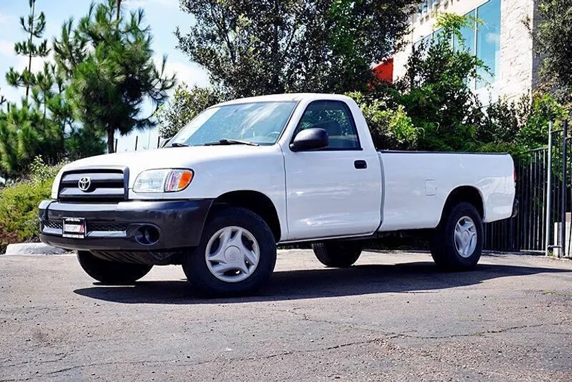 2004 Toyota Tundra Base photo 1